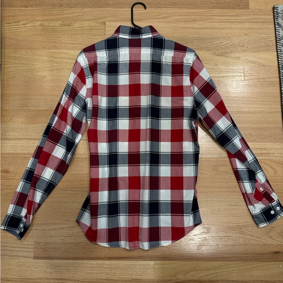 Express Soft Wash Red/White/Blue Plaid Long Sleeve Shirt (M) - Picture 2 of 3